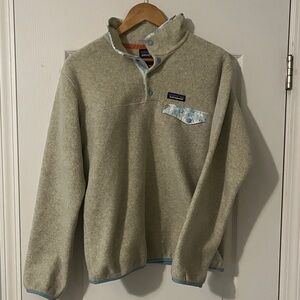 Patagonia Women’s Oatmeal Crewneck Pullover